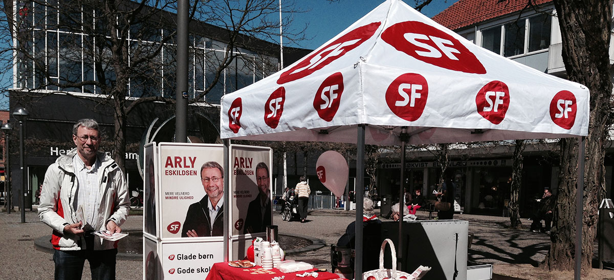 arly der kører valgkampagne på herlev torv